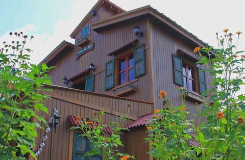 Casa Mi Día 
Rustic Private Cabin place not shared