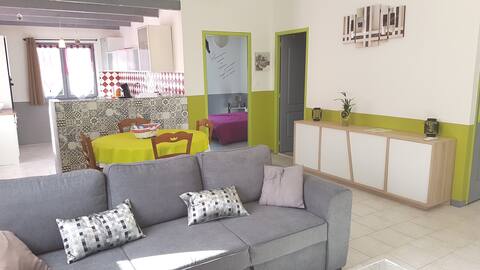 Nice and spacious sunny apartment