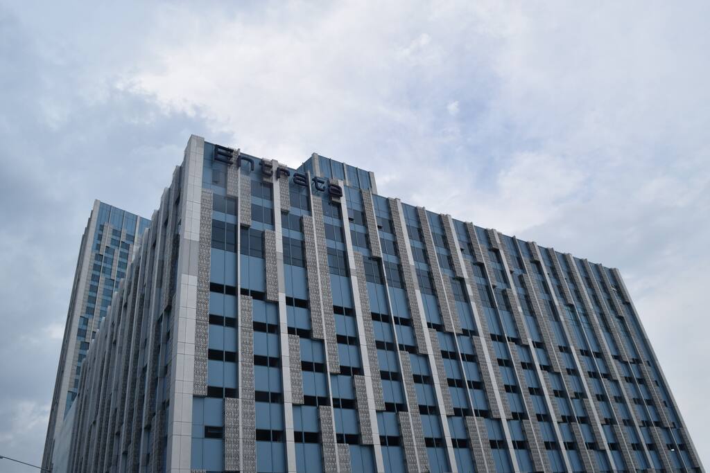 Entrata Urban Complex