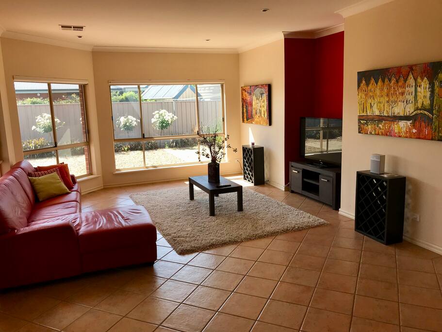 living area 1