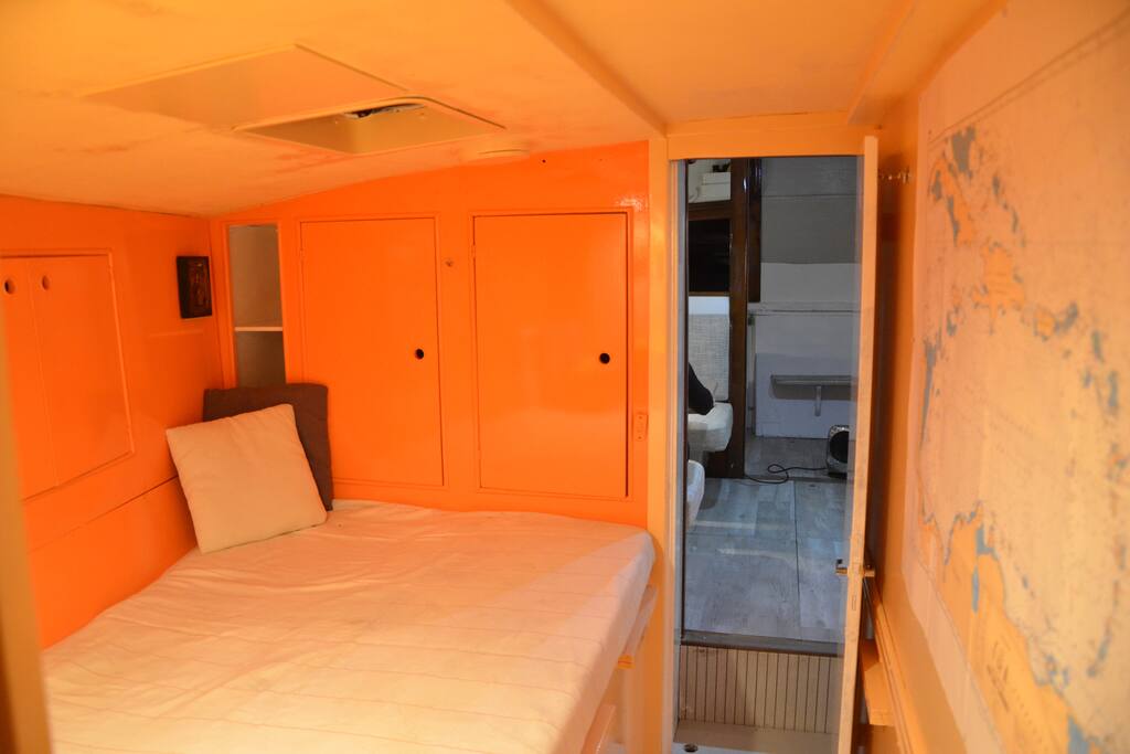 Your cabin - Votre cabine