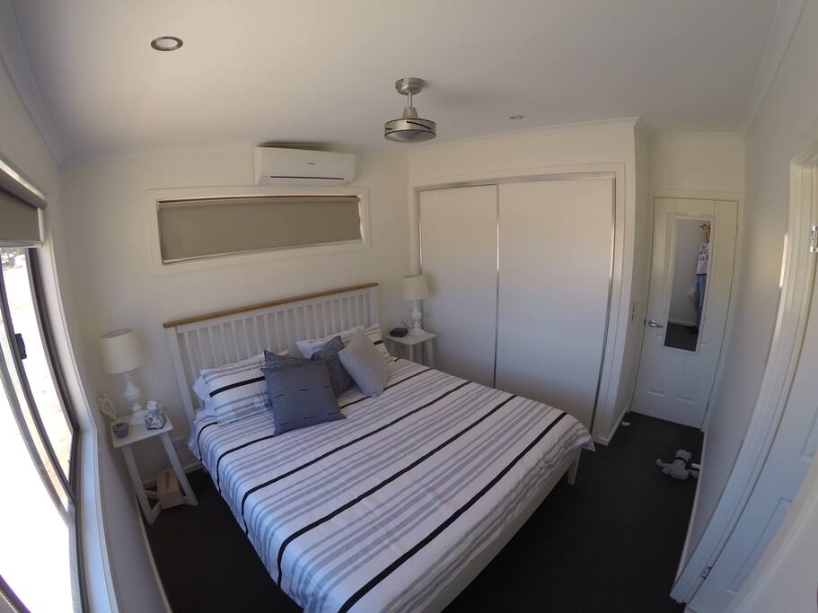 Master bedroom with king bed & ensuite