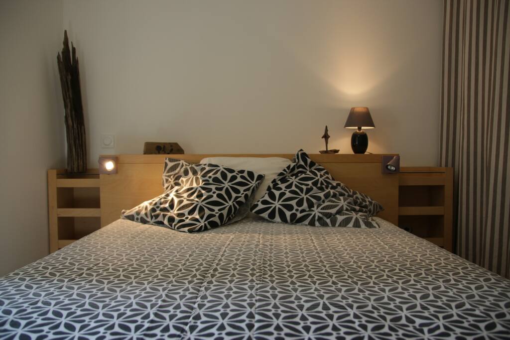 Sa chambre extrêmement calme et zen