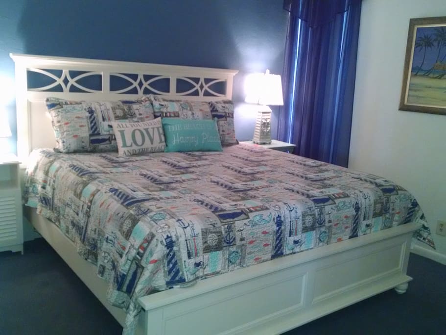 Master Bedroom with new king size Noctova Eclipse mattress. So comfortable!