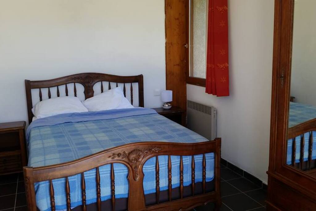 Bedroom/Chambre 1