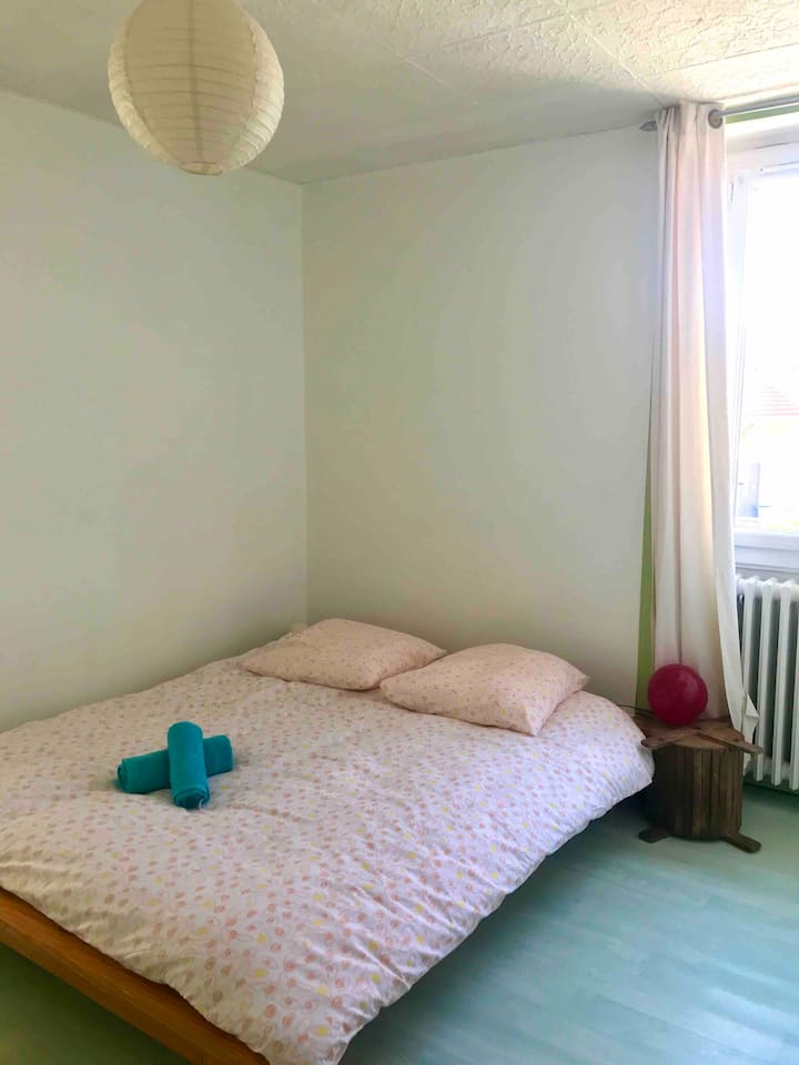 Habitación cama doble 2ª planta