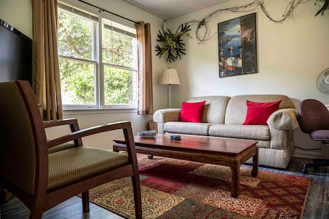 Successful Airbnb property: Stop! This is what you're looking for! Super nice! in Montgomery