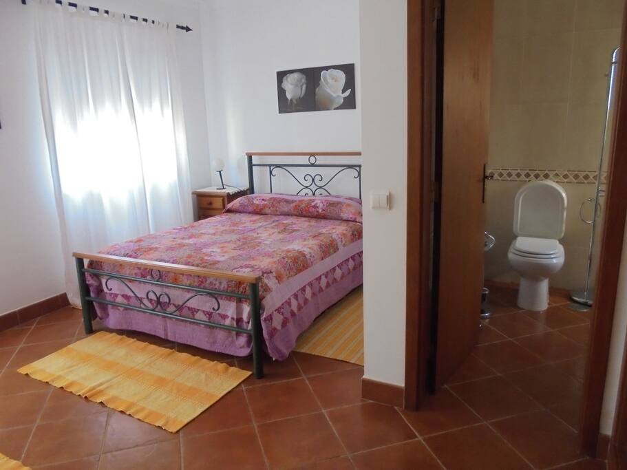Casa de banho no interior do quarto