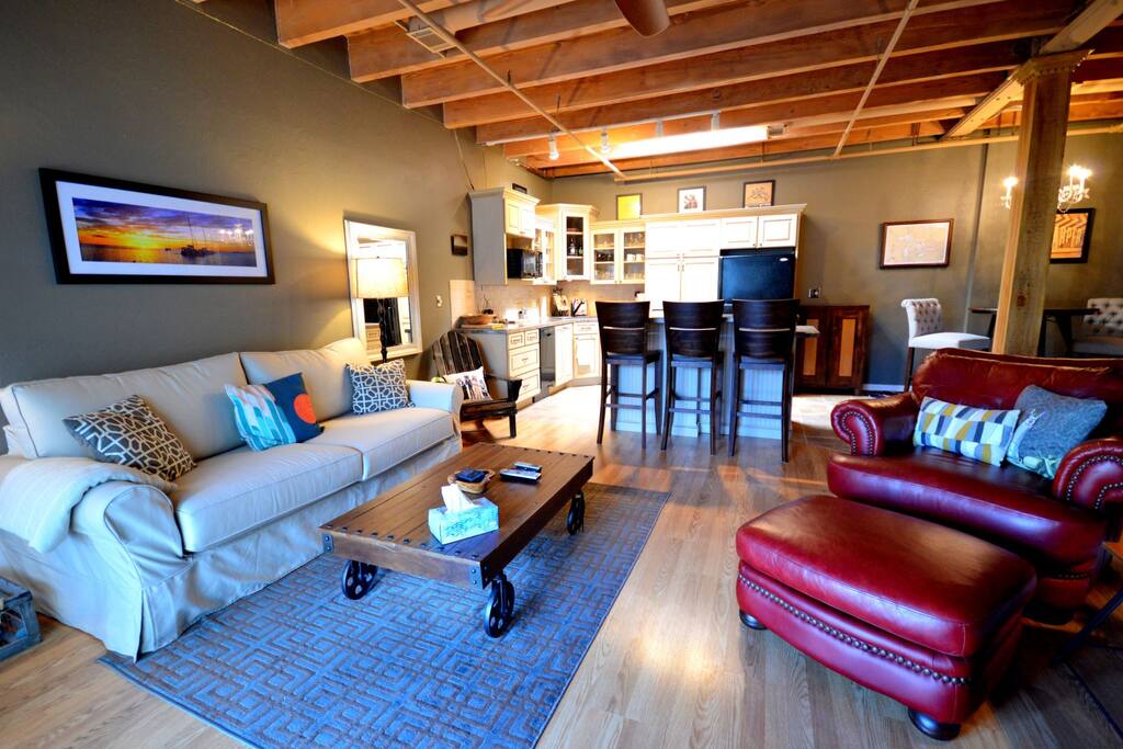 Welcome to Sturrus Peak Condo