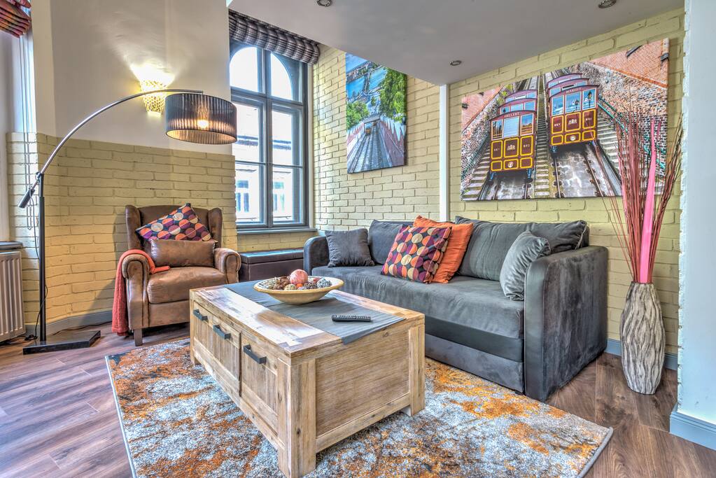 couch for 2 person