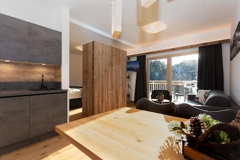 Top performing Airbnb: Apartment Karstein with mountain views and private sauna 50 m² in Fieberbrunn