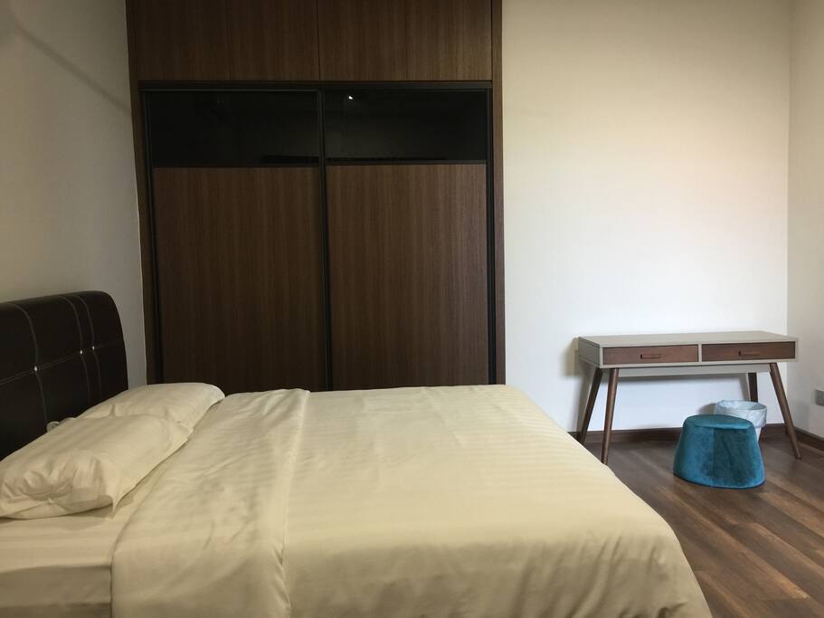 Private Bedroom side view