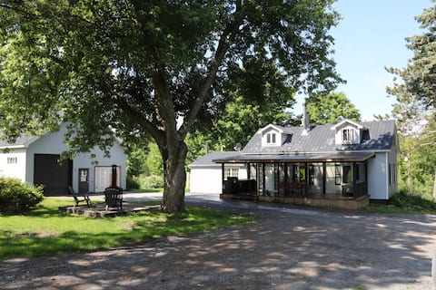 Quiet stay on 76 acres land with pool!