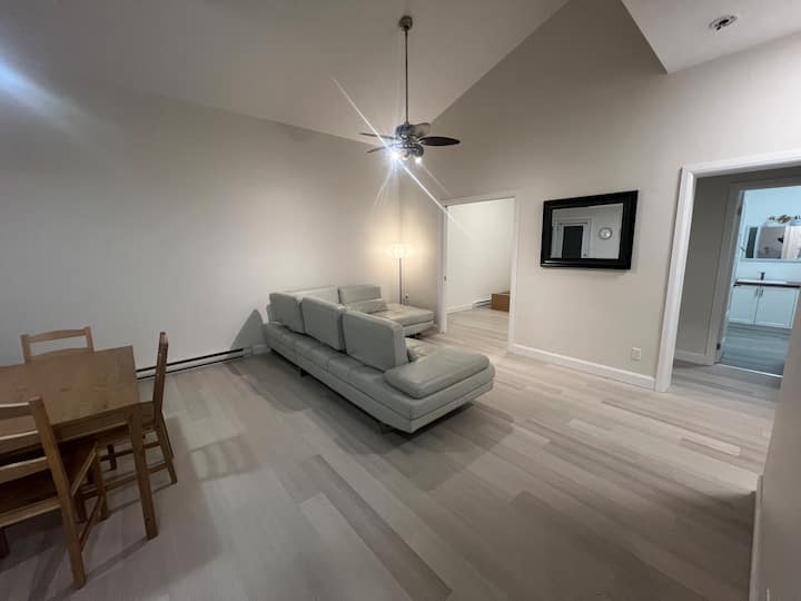 14 Min To Yqb Airport: Ev Charger +Fully Furnished - Quebec