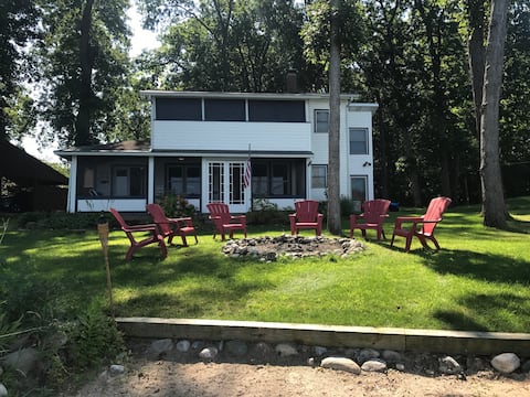 Gull Lake Cottage - Michigan