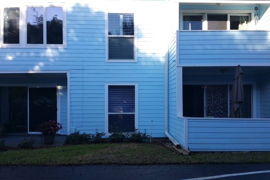 LR & BR with Patios
