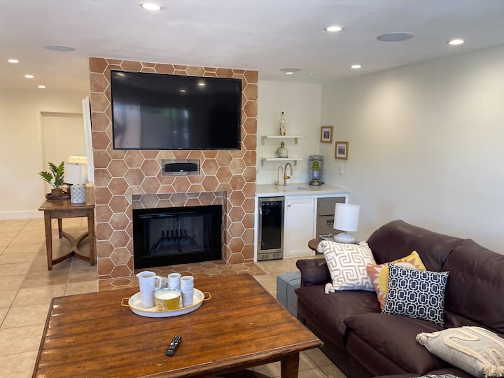 Tempe Happy Hacienda (Pet Friendly) - Tempe