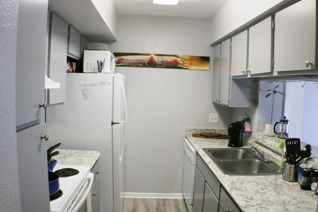 Feel free to take a break from eating out in our fully stocked kitchen. We provide personal storage to store your food