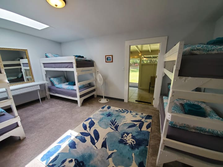 Room #5 sleeps 6 people in bunk beds