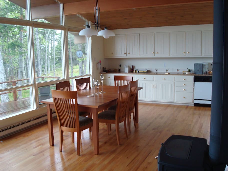 Main house - dining area