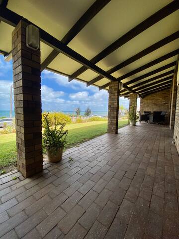 Absolute Beachfront Villa! gallery image 3