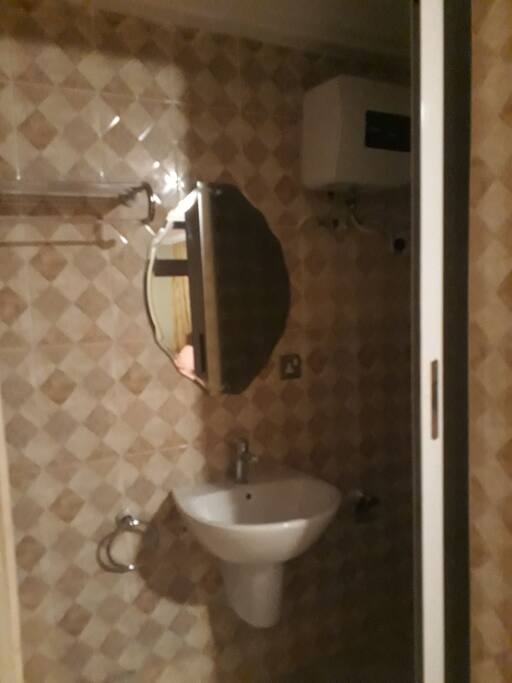 1bathroom in 1bedroom