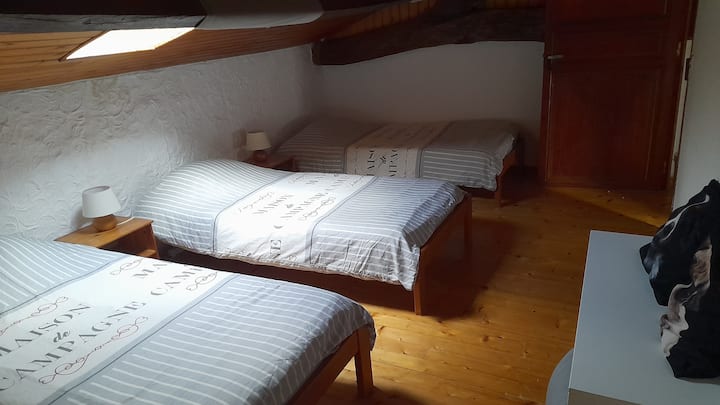 Gîte Poire 5 places : Chambre n°2