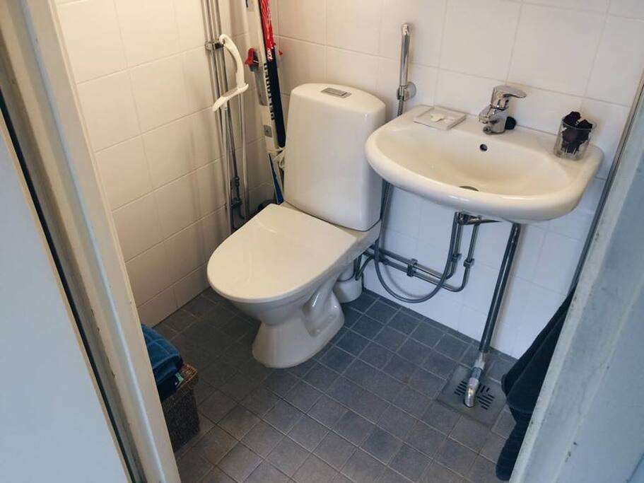 Toilet + bidet