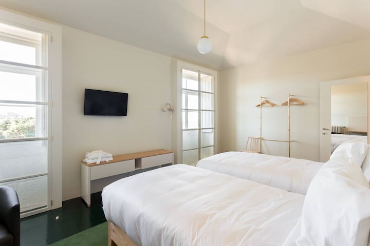 Duas Portas Townhouse gallery image 2