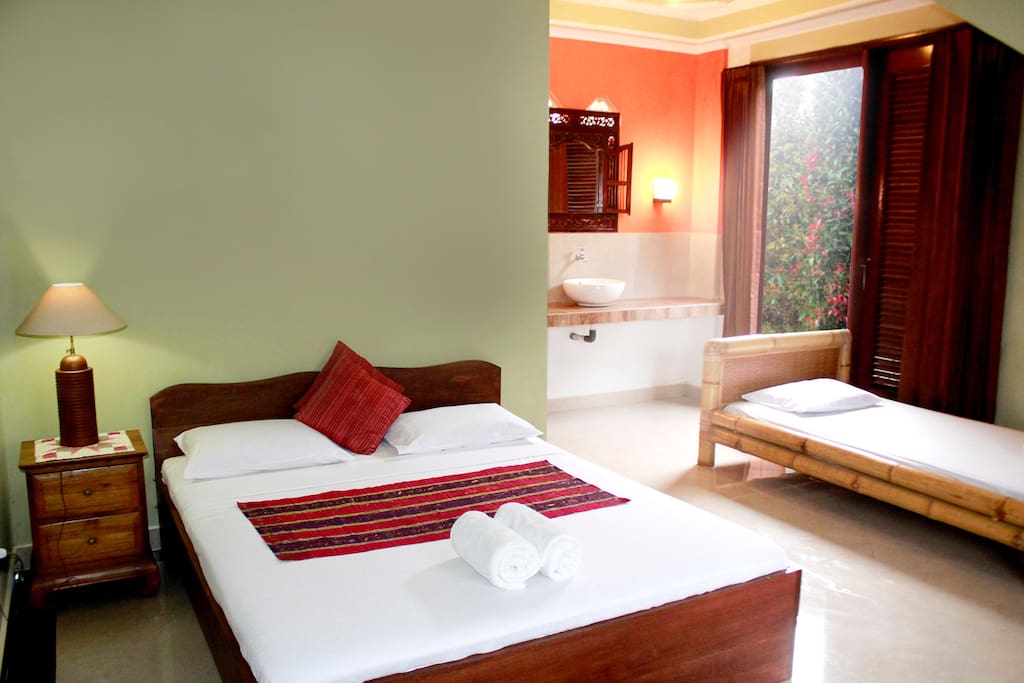 The Room is spacius and well decoarated nice and cosy place to stay in Penestanan Ubud.