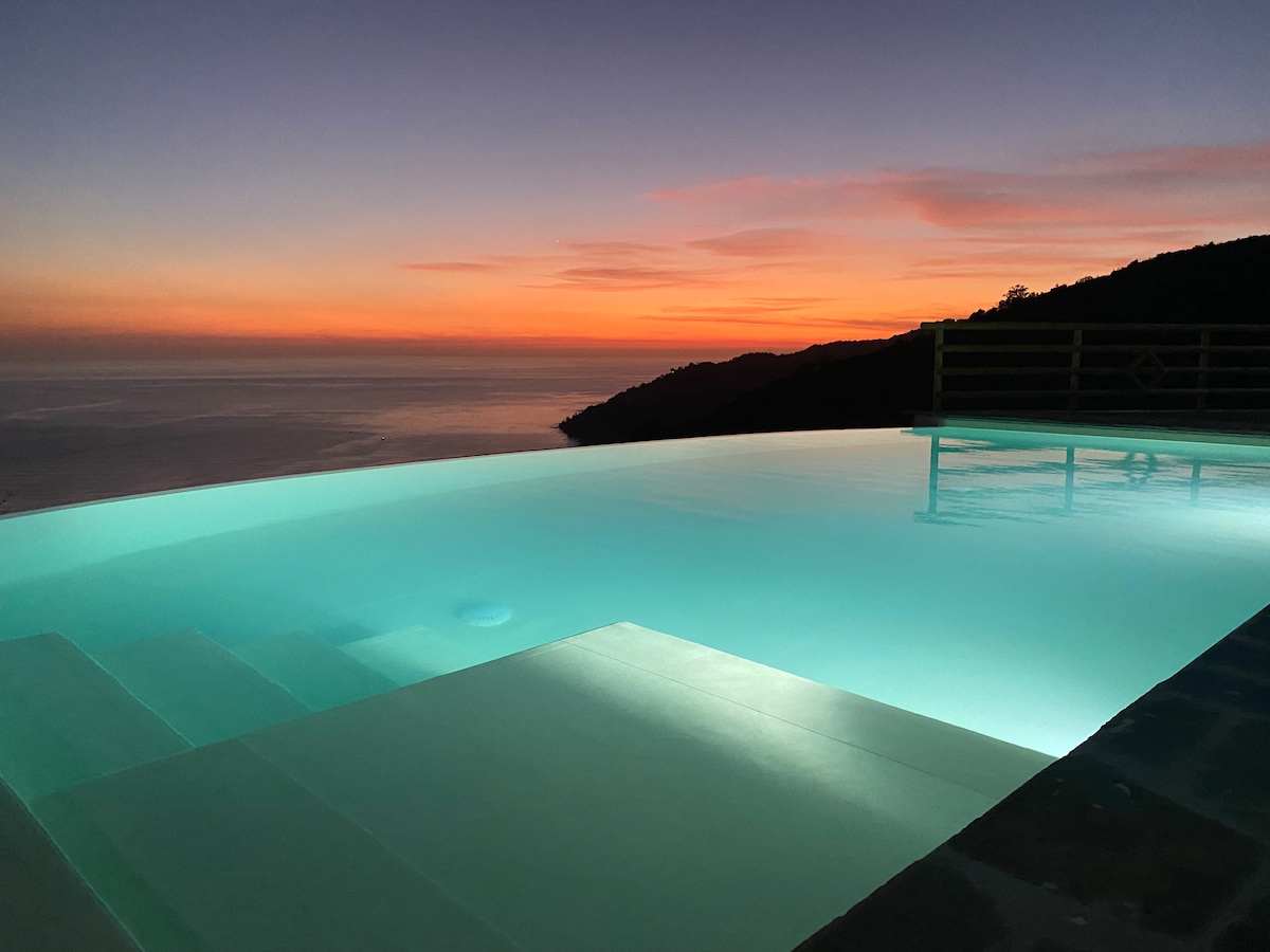 Villa Oleandro — view 3