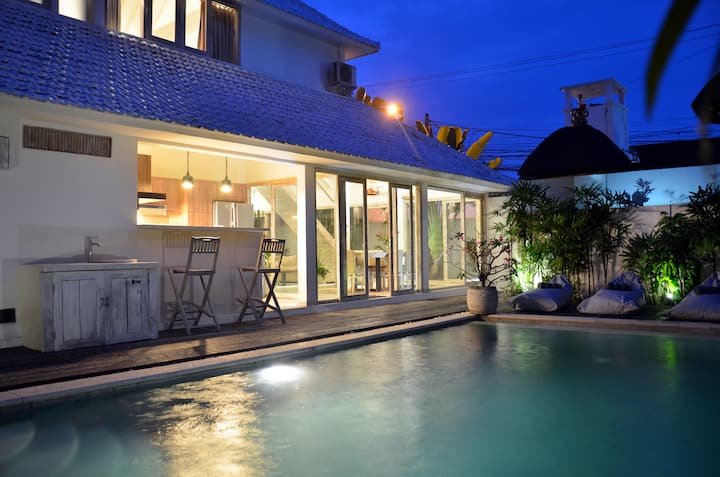 3 Bd Private Pool Villa Oberoi Seminyak Villas For Rent In Seminyak Bali Indonesia