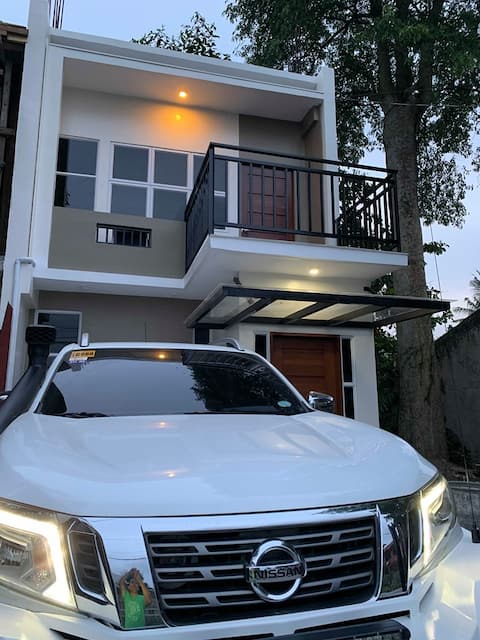 Tacloban Pads & Apartment (modern 2-storey unit 1)