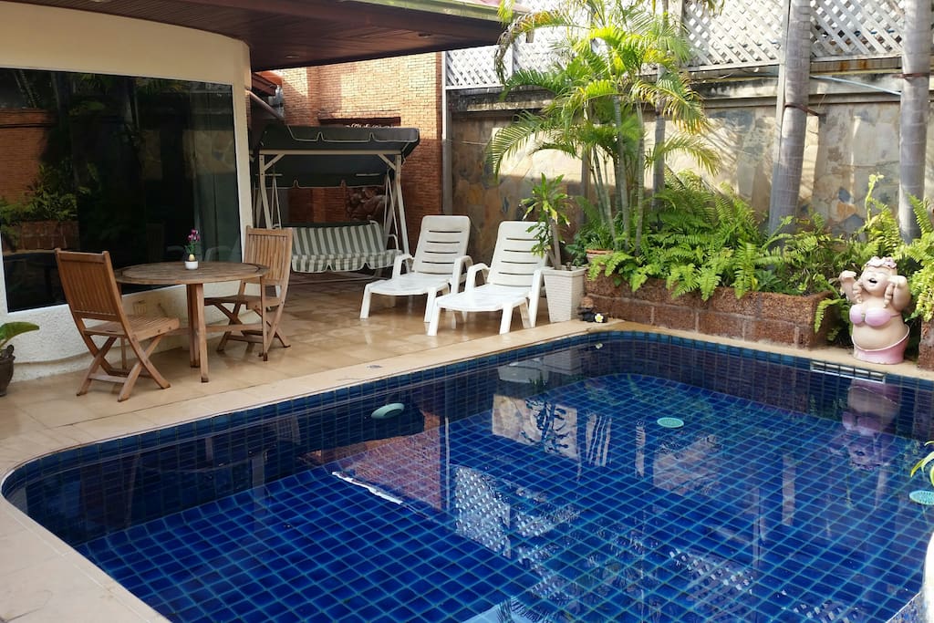 Pool/garden