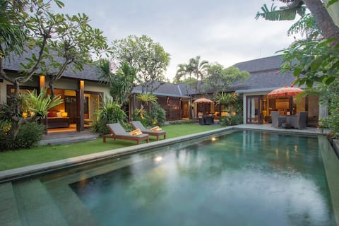 Chimera Orange 2BR Private Villa Seminyak