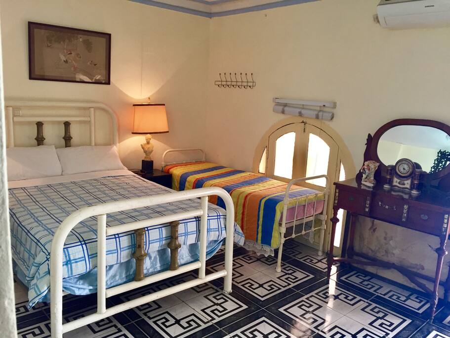 Habitacion en la Primera Planta.
Room on the first floor.