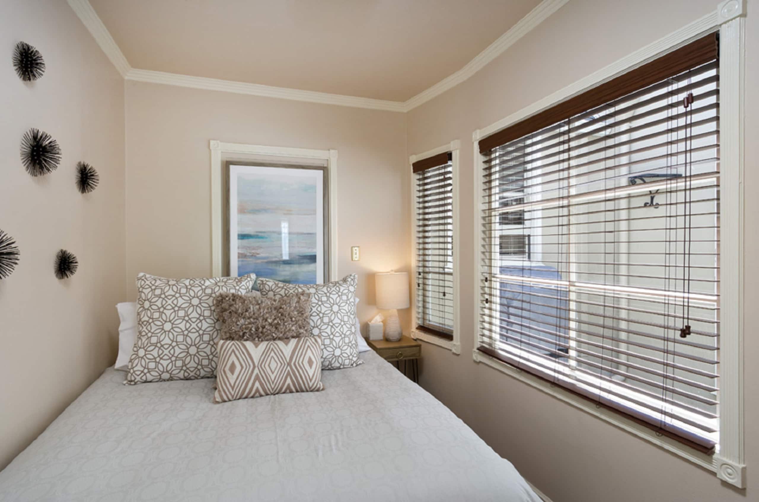 Home in San Francisco · ★4.93 · 3 bedrooms · 3 beds · 2 baths - Image 19