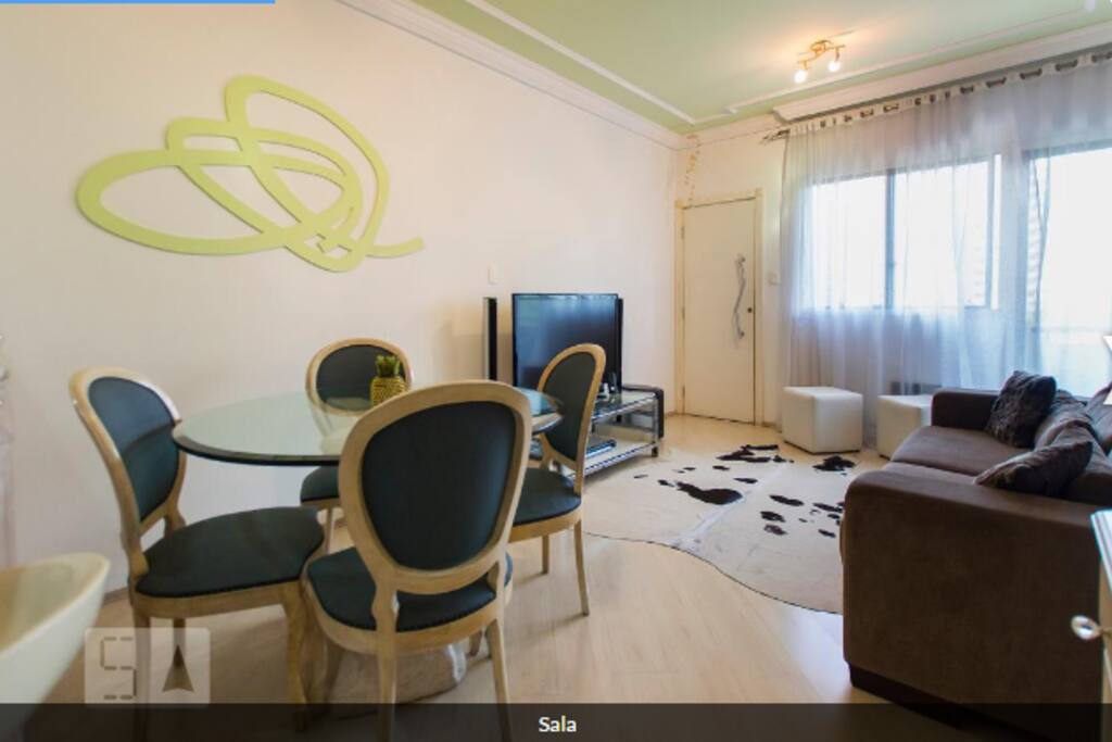 Sala de Estar (vista entrada serviço)