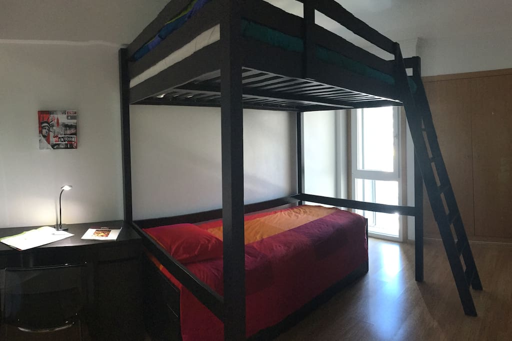 Bedroom with a double bunk bed (up to 4 people)