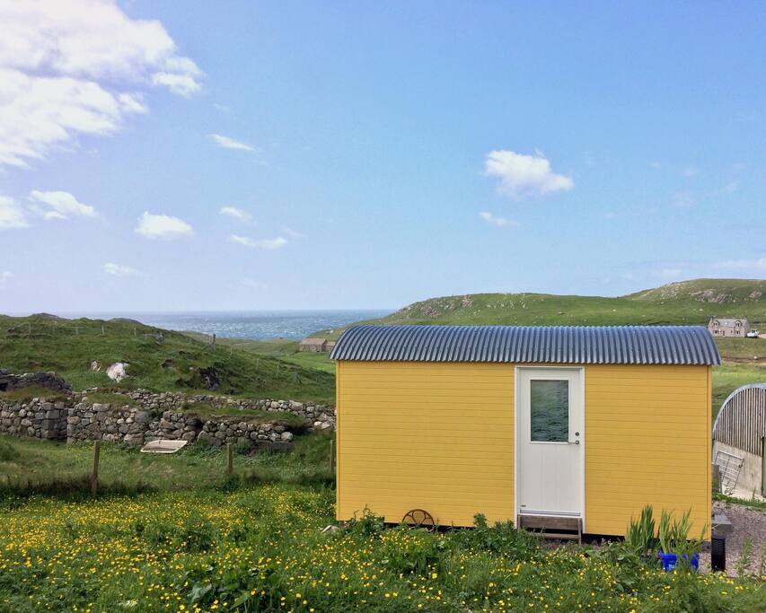 The Yellow Shepherd's Hut at Mangersta Croft Holidays.