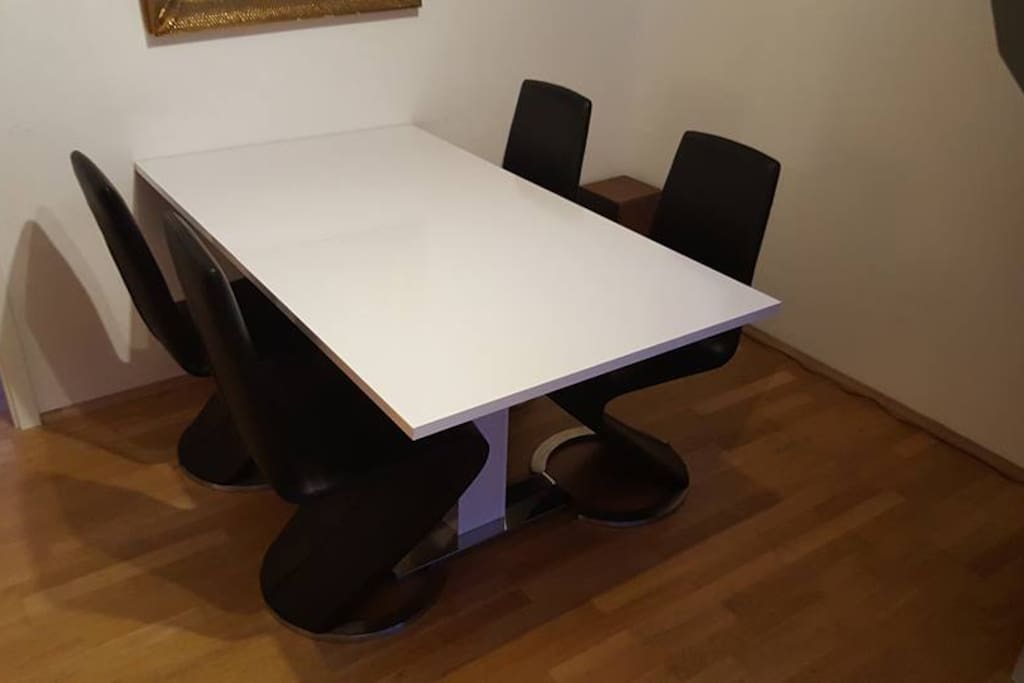 Esszimmer
Dining room