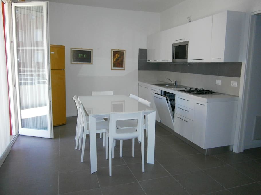 cucina con angolo cottura