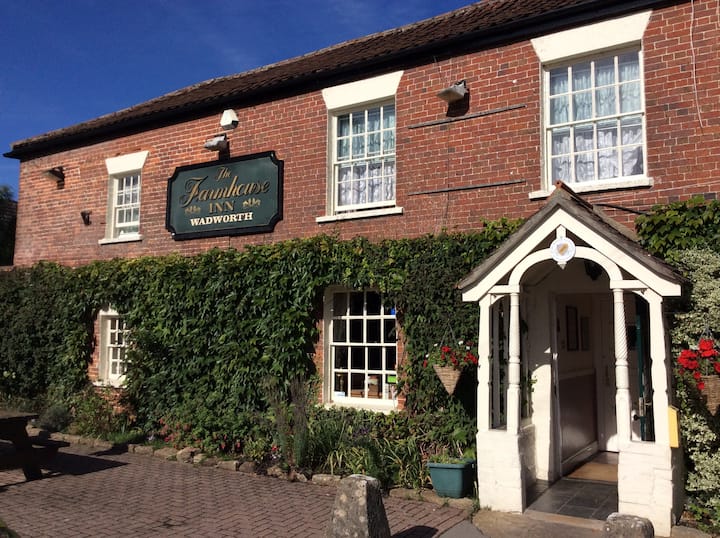 Farmhouse Inn, Southwick, Trowbridge, Wiltshire 3 - Wiltshire
