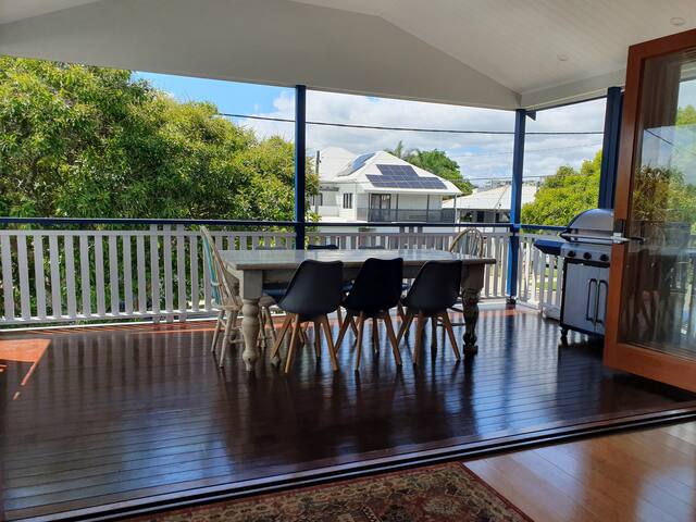 Bayside Getaway gallery image 5