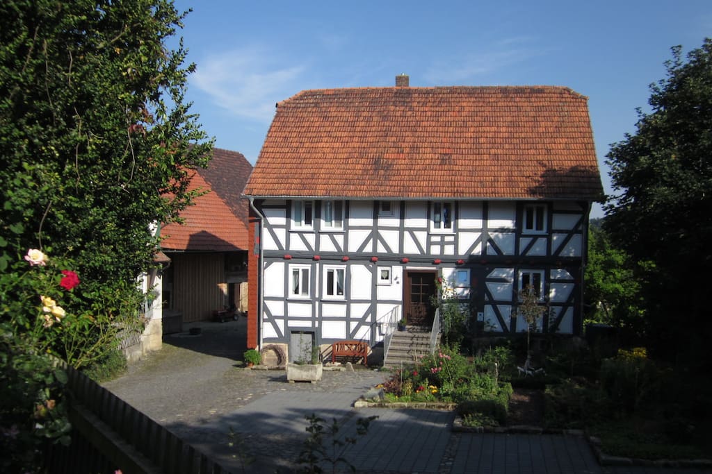 Gästehaus mit 4 schönen ****Ferienwohnungen nahe Kassel