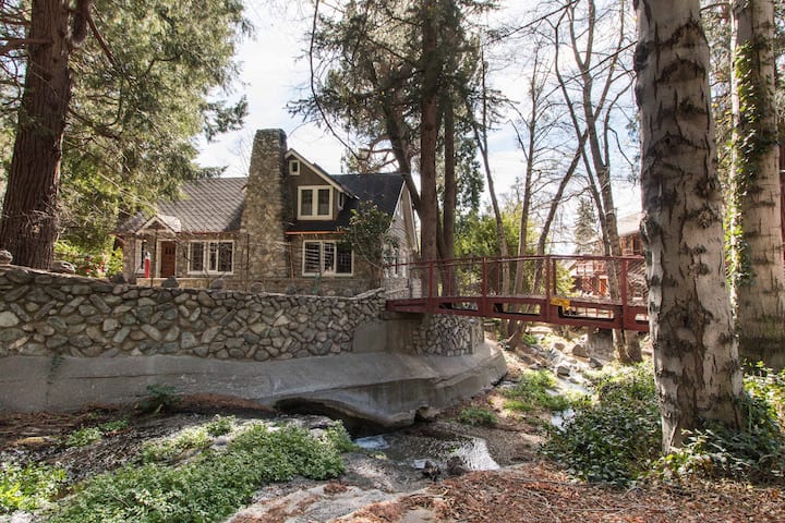 Mt. Baldy Bear Creek Cottage - Mount Baldy, CA