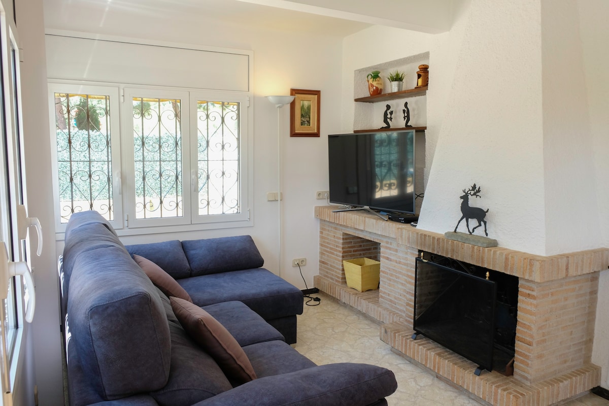 Top Airbnb: Exclusive Villa garden with private Swim. Pool in Castell Platja D'aro