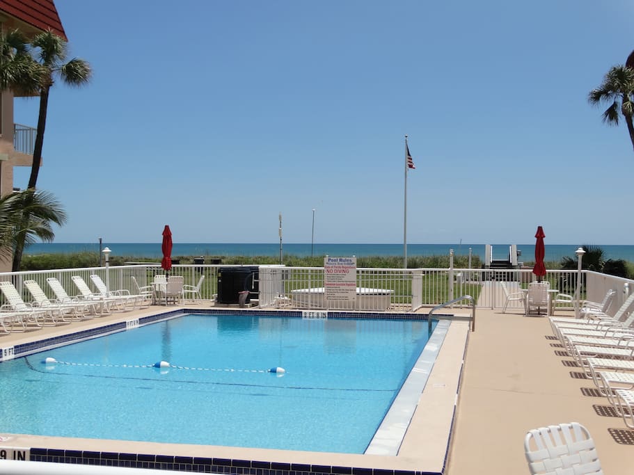 Free use of HEATED BEACHFRONT Swimming Pool!