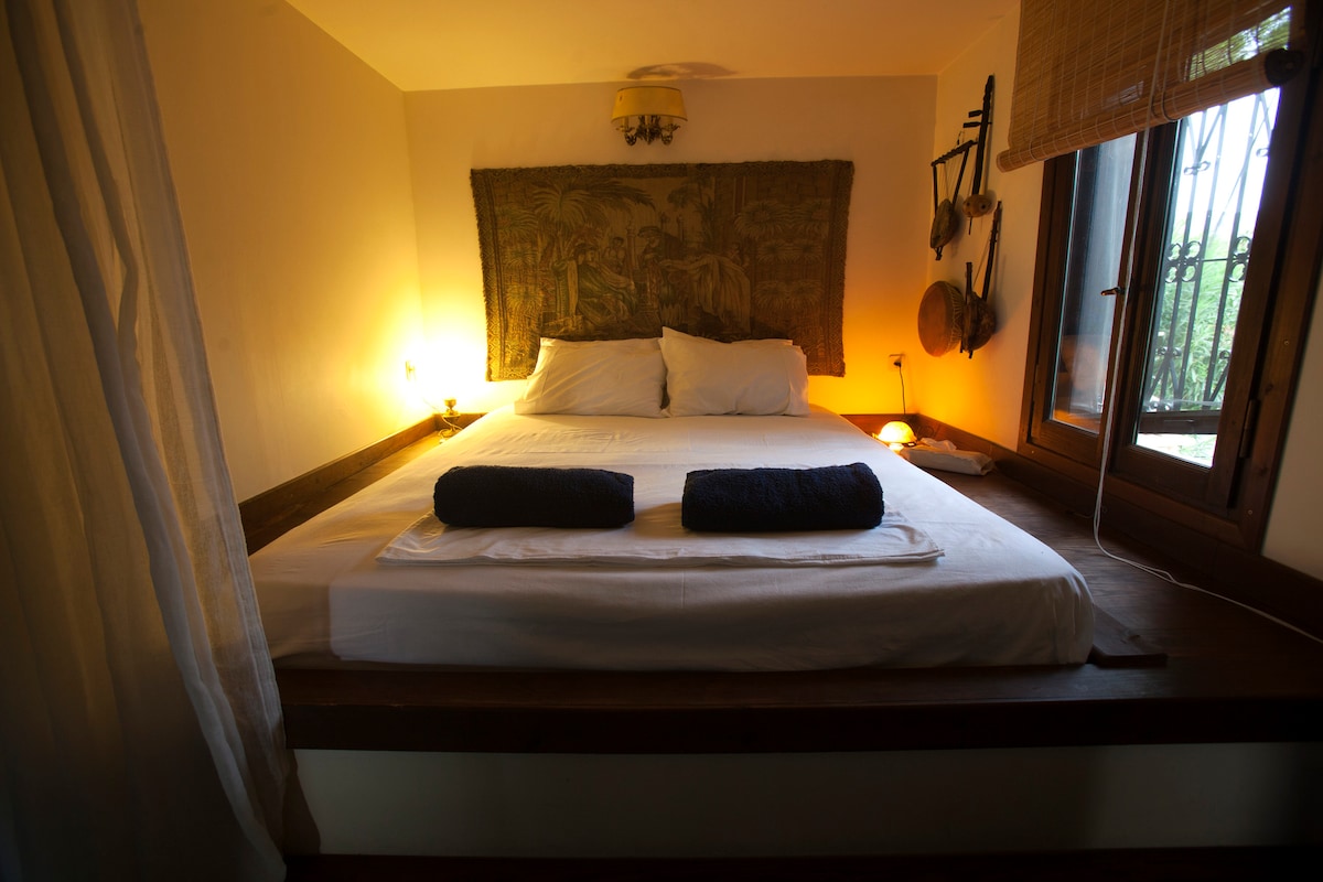 bračni krevet (širine 125-149 cm) u dnevnom boravku 