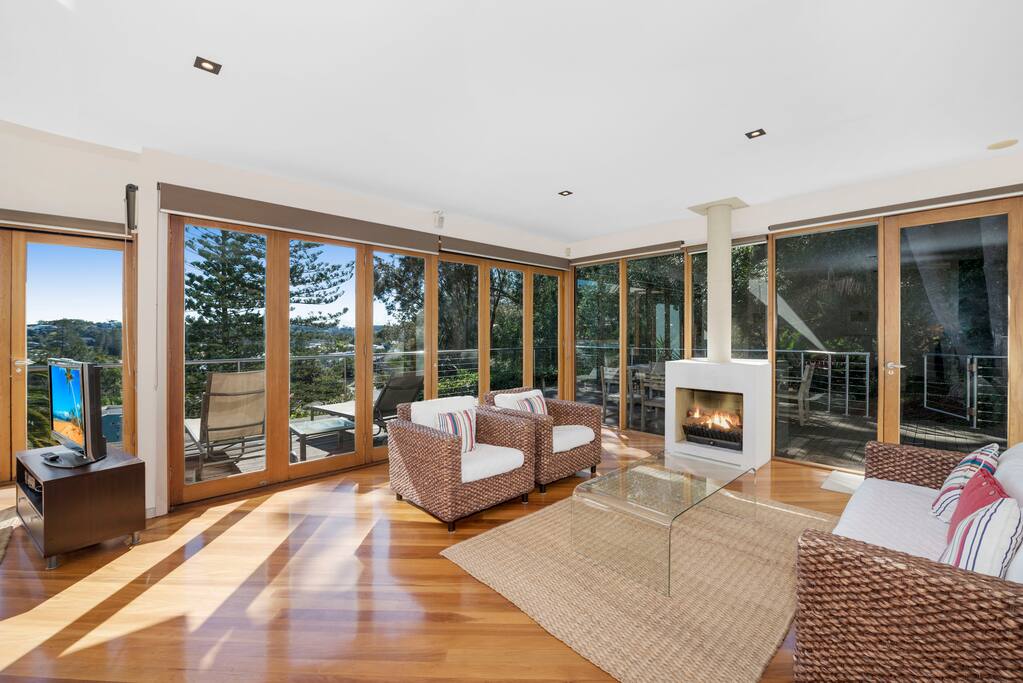 Sitting area and fire place